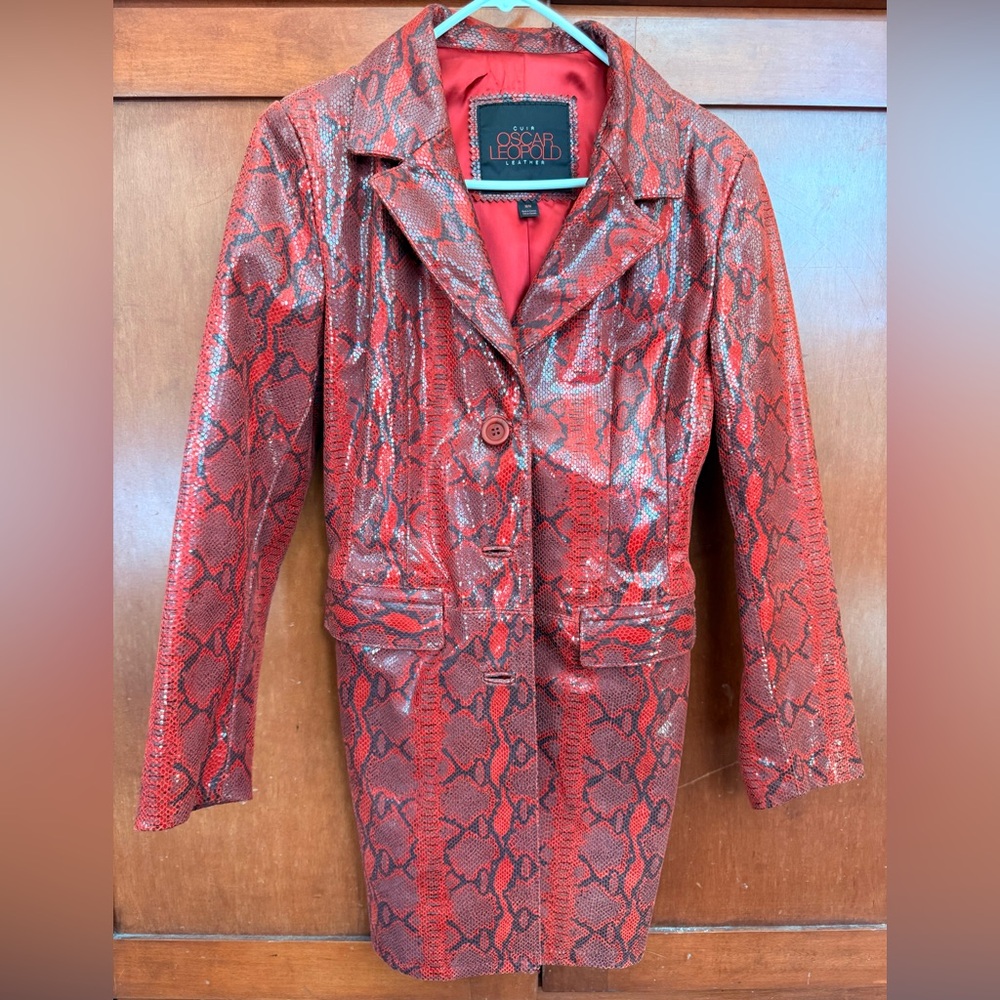 Oscar Leopoldo vintage Red Snake-Print Trench Coat
